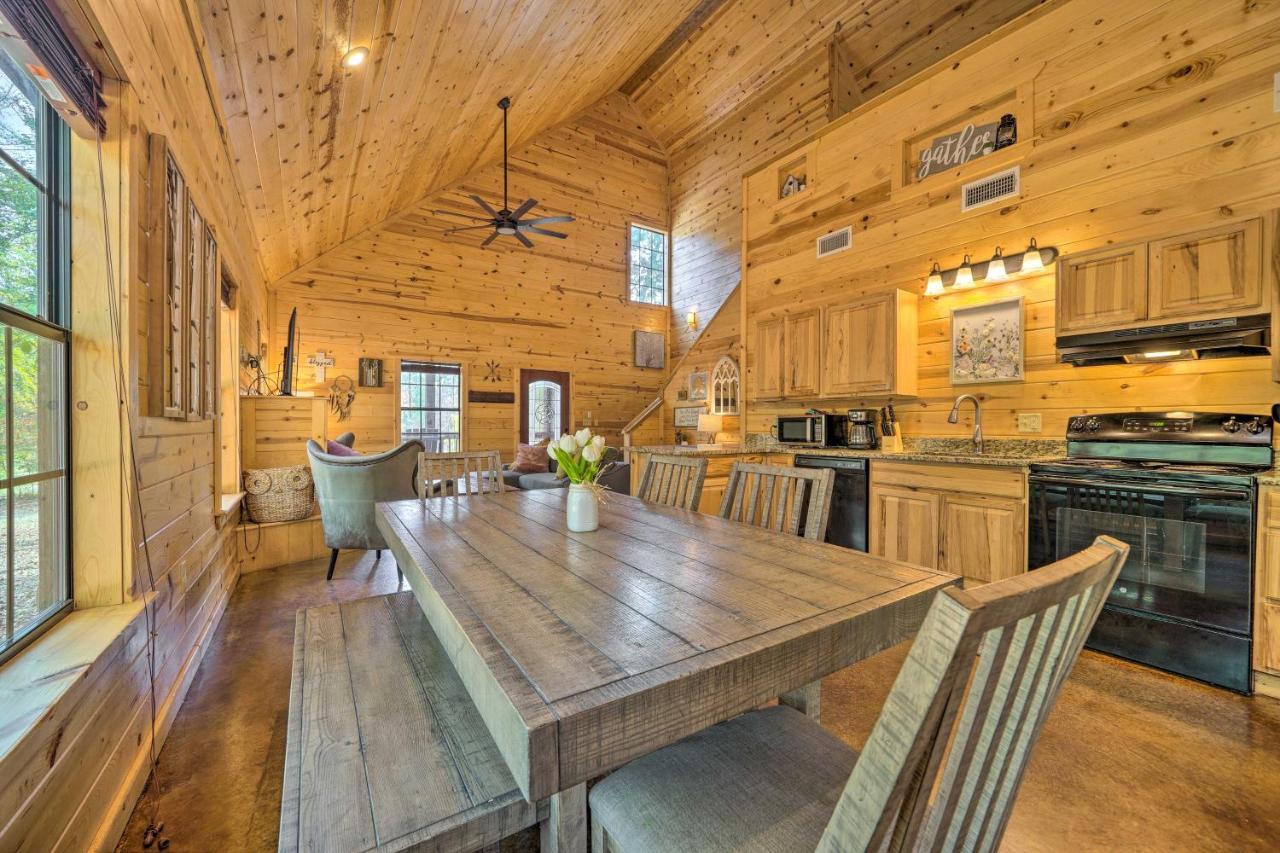 Cabin With Hot Tub And Games, 4 Mi To Beavers Bend! Брокен-Боу Экстерьер фото