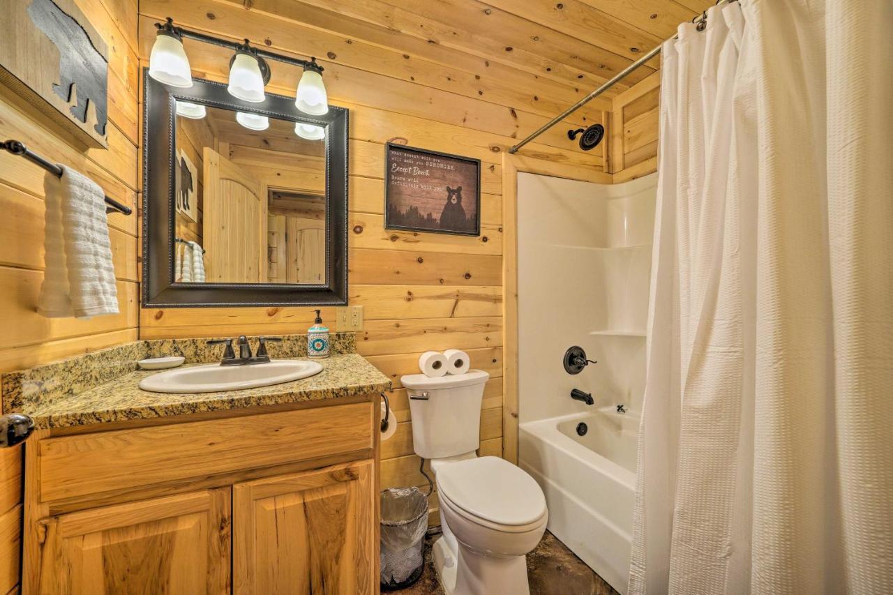Cabin With Hot Tub And Games, 4 Mi To Beavers Bend! Брокен-Боу Экстерьер фото
